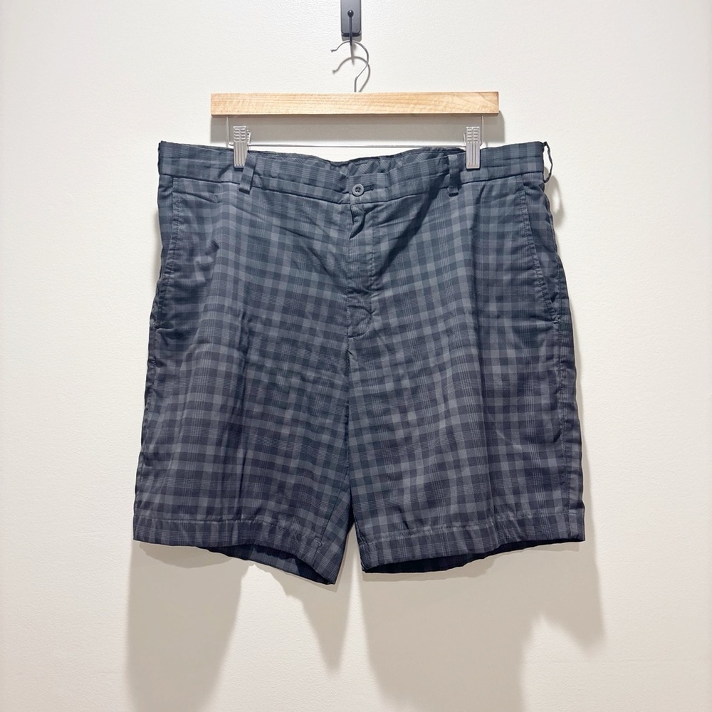 Nike Golf Men’s Charcoal/Black Checkered Plaid Active Casual Shorts 38